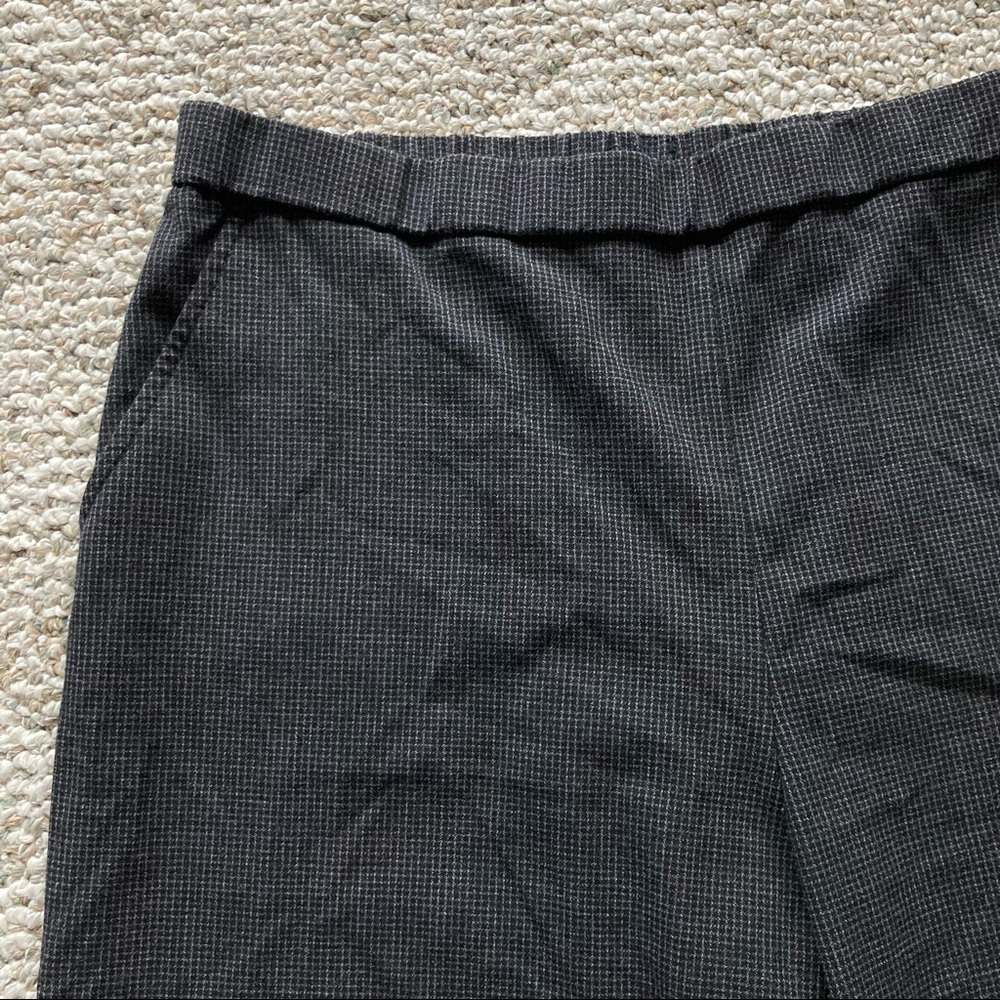 5/$15 Briggs Fine Grid Black & Gray/Tan Lines 14 Short